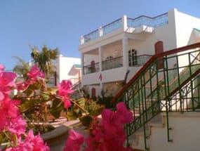 RESTA SHARM